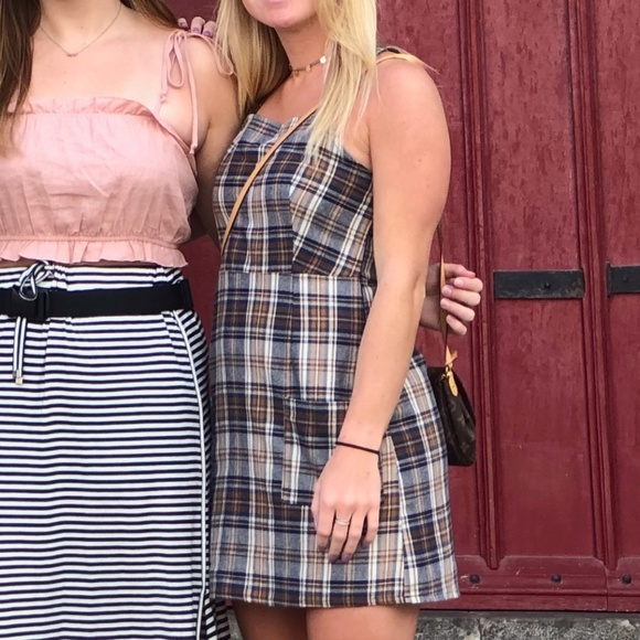 Dress - Picture 5 of 5